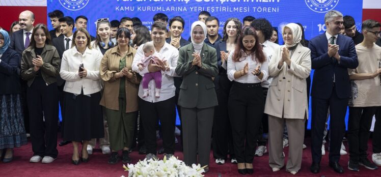 Bakan Göktaş, devlet korumasında yetişen gençlerin kamuya atanması töreninde konuştu: