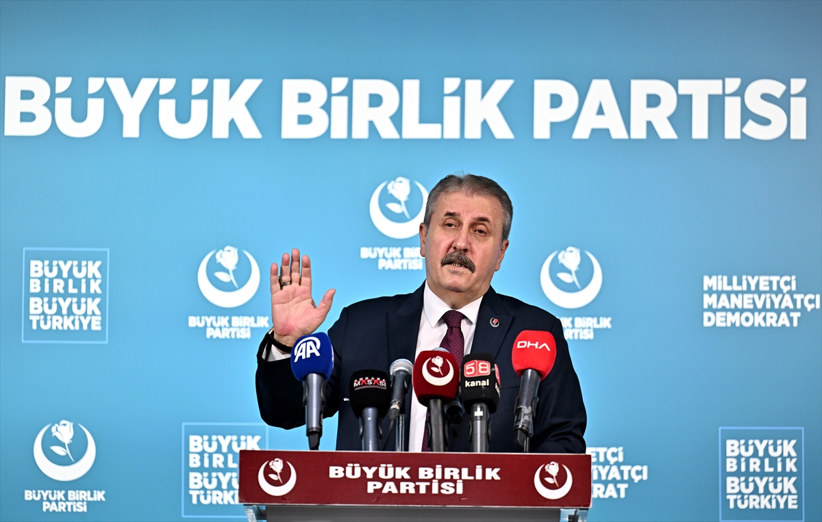 BBP Genel Başkanı Destici, basın toplantısı düzenledi: