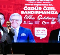 CHP Genel Başkanı Özel, Bandırma'nın kurtuluşunun 102. yılı etkinliğine katıldı