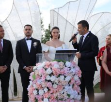 CHP Genel Başkanı Özel, TBMM Başkanvekili Karaca'nın oğlunun nikah şahidi oldu