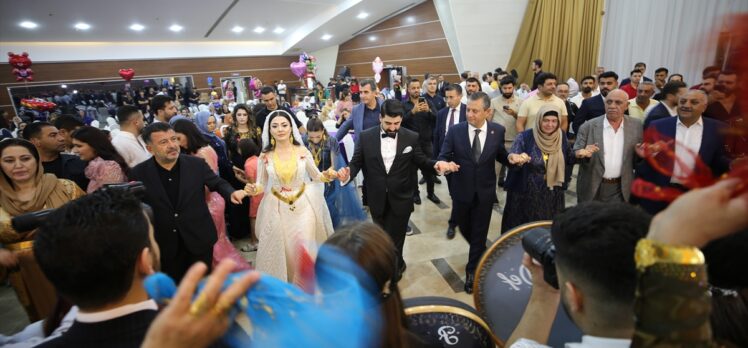 CHP Genel Başkanı Özgür Özel, Mardin'de nikah şahidi oldu