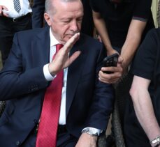 Cumhurbaşkanı Erdoğan pastanede vatandaşlarla sohbet etti