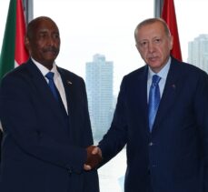 Cumhurbaşkanı Erdoğan, Sudan Egemenlik Konseyi Başkanı el-Burhan'ı kabul etti