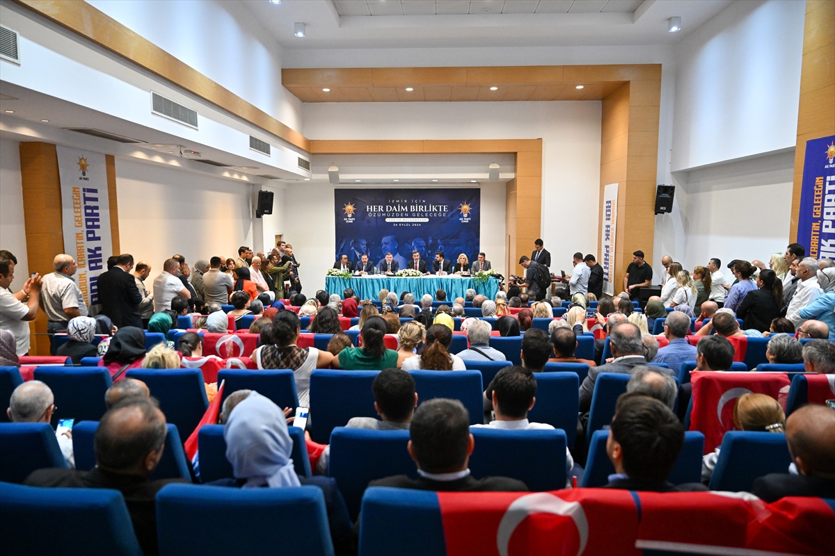 Cumhurbaşkanı Yardımcısı Cevdet Yılmaz, İzmir'de konuştu: