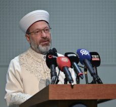 Diyanet İşleri Başkanı Erbaş, Diyanet Akademisi'nin eğitim yılı açılışında konuştu: