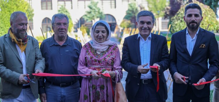 Diyarbakır'da “Çayönü Tepesi: 60 yıl 60 an” fotoğraf sergisi açıldı