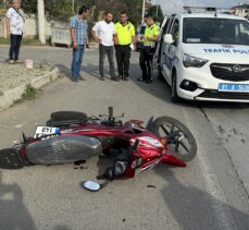 Düzce'de 2 motosikletin çarpıştığı kazada sürücüler ağır yaralandı