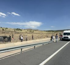 Elazığ'da devrilen otomobildeki 7 kişi yaralandı