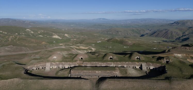 Erzurum'un tarihi Büyük Palandöken Tabyası bir asrı aşkındır ayakta duruyor