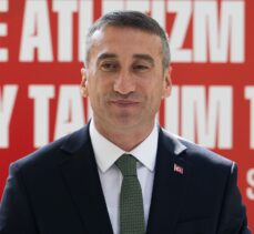 Eski milli atlet Halil Akkaş, Türkiye Atletizm Federasyonu Başkanlığı'na adaylığını açıkladı