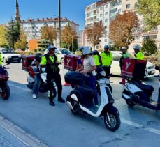 Eskişehir'de polis ekipleri motosiklet kazalarını önlemek için sürücüleri denetledi