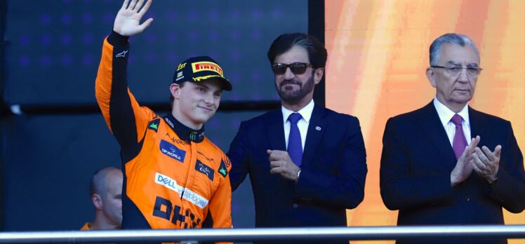 Formula 1'de Azerbaycan Grand Prix'sini Oscar Piastri kazandı