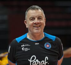 Halkbank Erkek Voleybol Takımı'nın yeni başantrenörü Kolakovic, takımını sezona hazırlıyor: