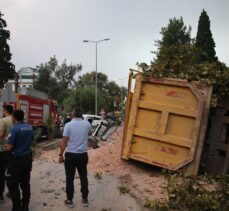 Hatay'da hafriyat kamyonunun 7 araca çarpması sonucu 5 kişi yaralandı