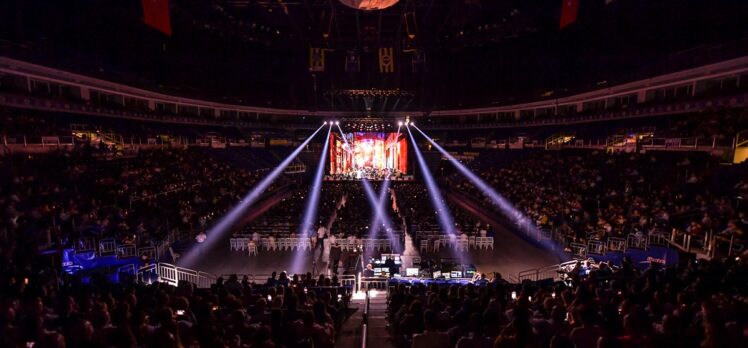 İspanyol tenor Jose Carreras, İstanbul'da konser verdi