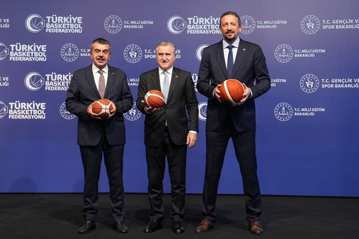 Bakan Tekin, “İstanbul TBF Basketbol Spor Lisesi” işbirliği protokolü imza töreninde konuştu: