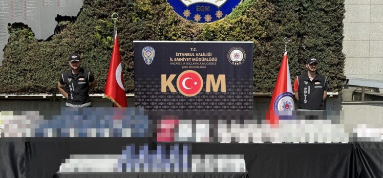 İstanbul'da düzenlenen kaçak ilaç operasyonunda 2 zanlı yakalandı