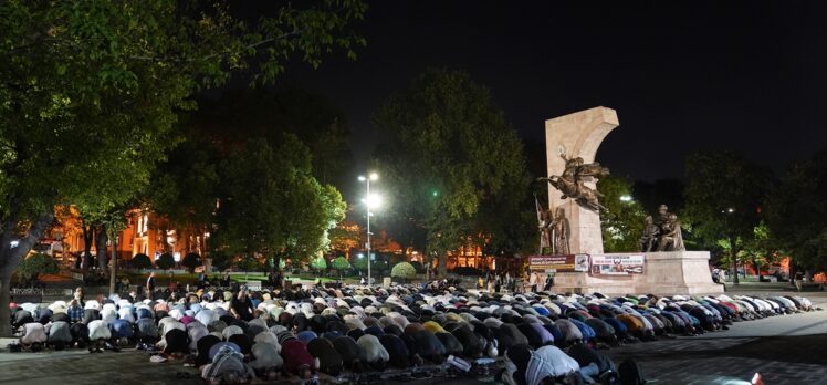 İstanbul'da Filistinliler için dua edildi