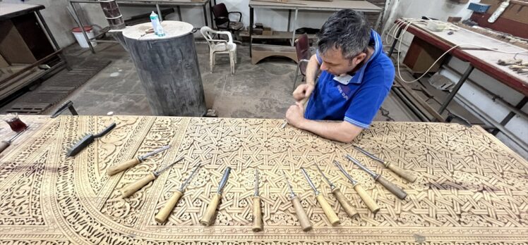 Kayseri'deki 890 yıllık Cami Kebir'in kapıları aslına uygun yenilendi