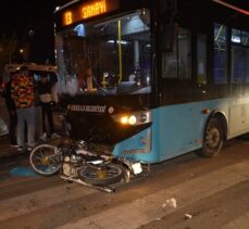 Kırıkkale'de halk otobüsüyle çarpışan motosikletteki 1 kişi öldü, 1 kişi yaralandı