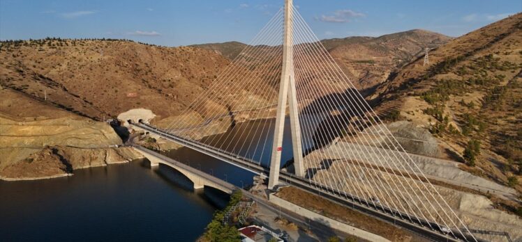 Kömürhan Köprüsü'ne, Uluslararası Yol Federasyonu'ndan ödül