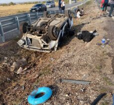 Konya'da otomobilin devrilmesi sonucu 5 kişi yaralandı