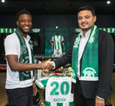 Konyaspor, Riechedly Bazoer ile anlaştı