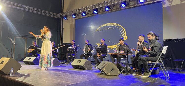 Kosova'da 22. Uluslararası Sanatla Uyanmak Festivali'nin açılış töreni yapıldı