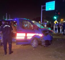 Malatya'da askeri araçla otomobilin çarpıştığı kazada 5'i jandarma 8 kişi yaralandı