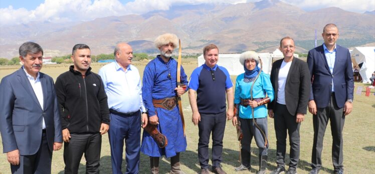 Mengücek Melik Gazi Büyükler Hava Koşusu Türkiye Şampiyonası, Erzincan'da başladı