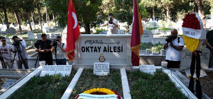 Metin Oktay, kabri başında anıldı