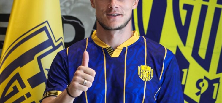 MKE Ankaragücü, Alman futbolcu Nico Schulz ile 2 yıllık sözleşme imzaladı