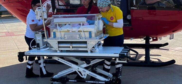 Muğla'da ambulans helikopter 1 aylık bebek için havalandı