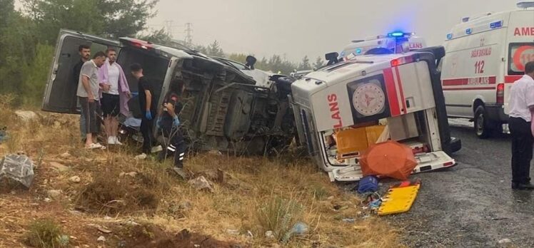 Muğla'da iki trafik kazasında 1 kişi öldü, 14 kişi yaralandı