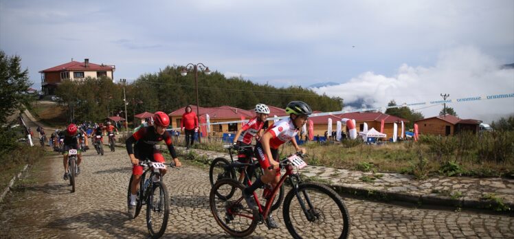 Rize'de Uluslararası MTB Cup Dağ Bisikleti Yarışları yapıldı