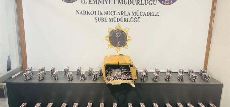 Samsun'da 15 bin 148 sentetik ecza hapı ele geçirildi