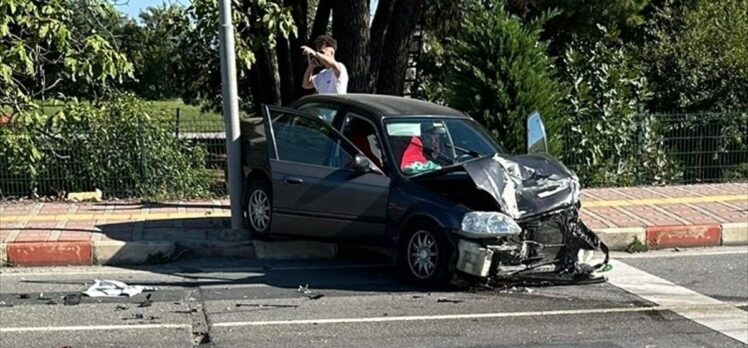 Samsun'da 3 aracın karıştığı kazada 5 kişi yaralandı