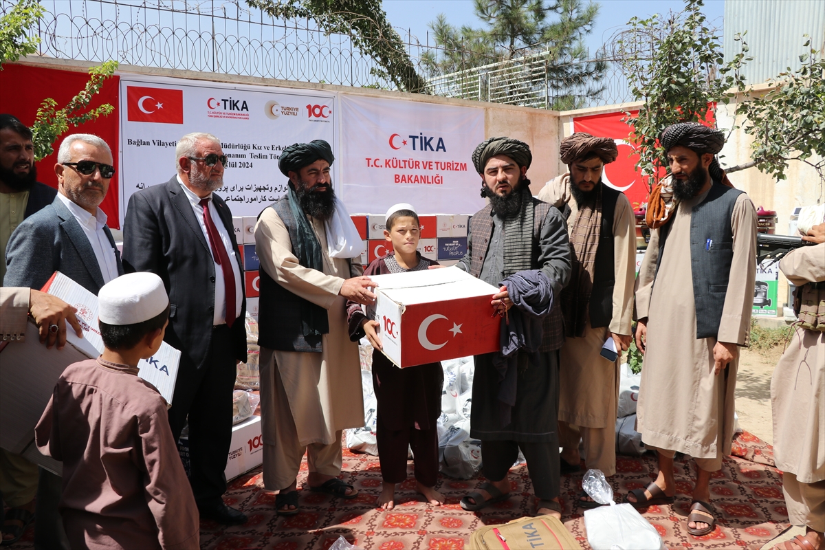 TİKA, Afganistan'da yetimhaneye malzeme desteği yaptı