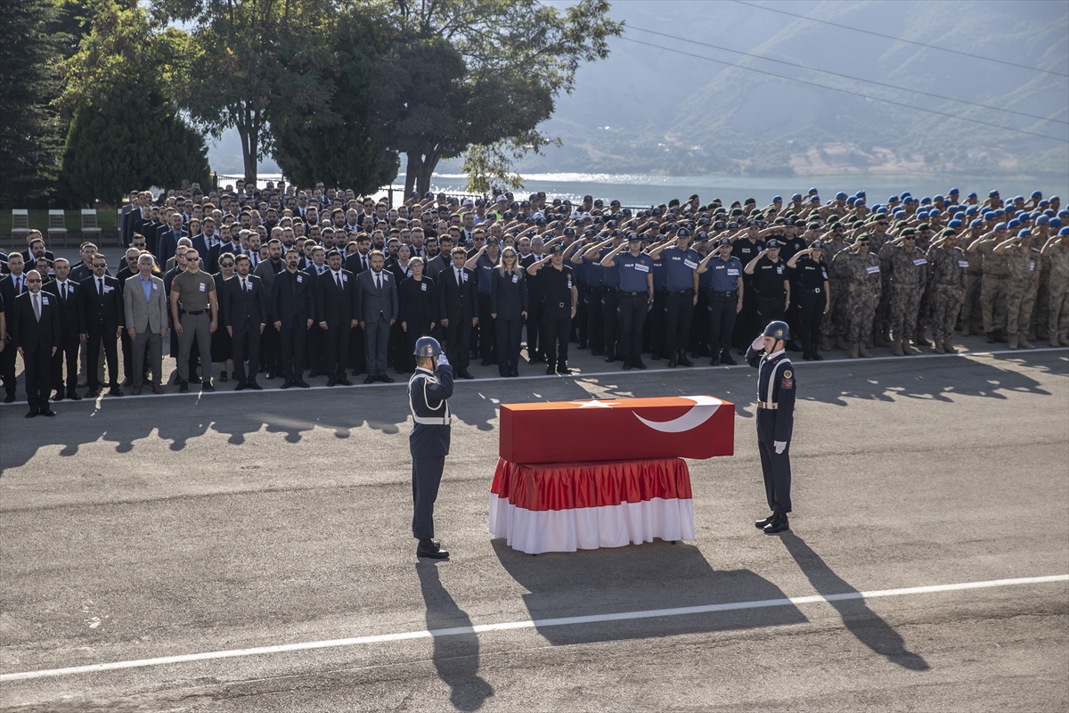 Tunceli'de trafik kazasında şehit olan askerler için tören düzenlendi