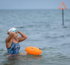 Ultra maraton yüzücüsü Bengisu Avcı, Kuzey Kanalı geçişini tamamlayamadı