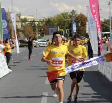 Uluslararası Kayseri Yarı Maratonu öncesi çocuklar yarıştı