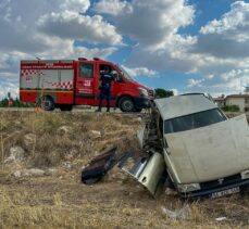 Uşak'ta minibüsle otomobilin çarpışması sonucu 1 kişi öldü, 3 kişi yaralandı