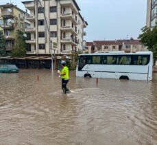 Uşak'ta sağanak etkili oldu