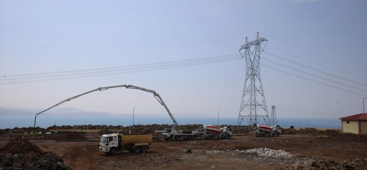 Van'da 800 kişinin istihdam edileceği tekstil fabrikasının temeli atıldı