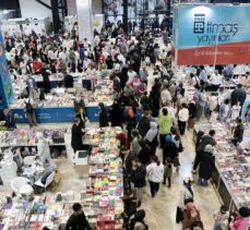 14. Kocaeli Kitap Fuarı'nda hafta sonu yoğunluğu yaşanıyor