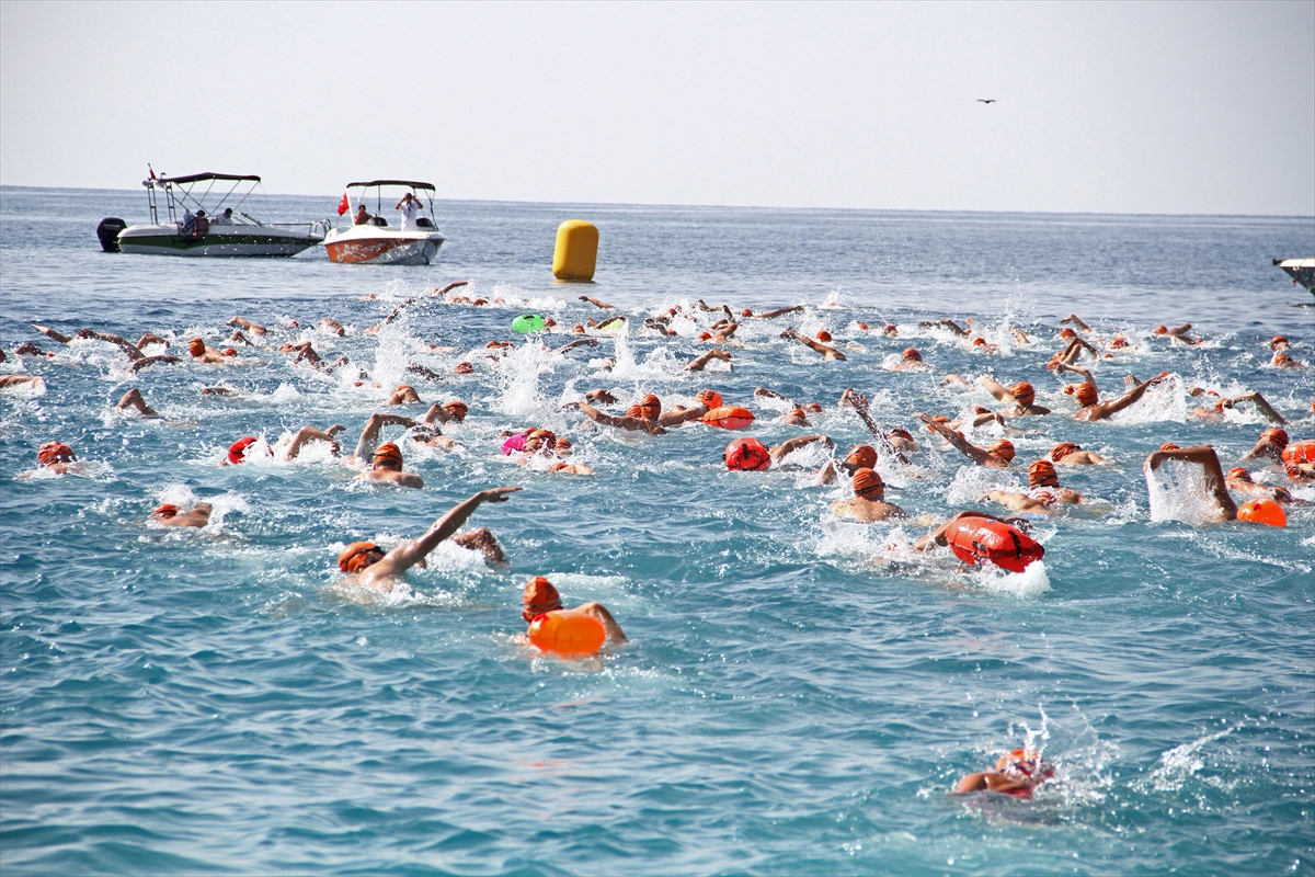 5. Uluslararası Fethiye Spor Festivali'nde yüzme yarışları yapıldı