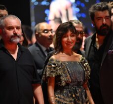 61. Uluslararası Antalya Altın Portakal Film Festivali Ödül Töreni kırmızı halı geçişiyle başladı