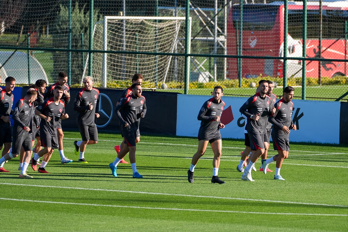 A Milli Futbol Takımı, Karadağ maçının hazırlıklarını sürdürdü