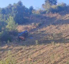 Adana'da devrilen traktörün sürücüsü hayatını kaybetti