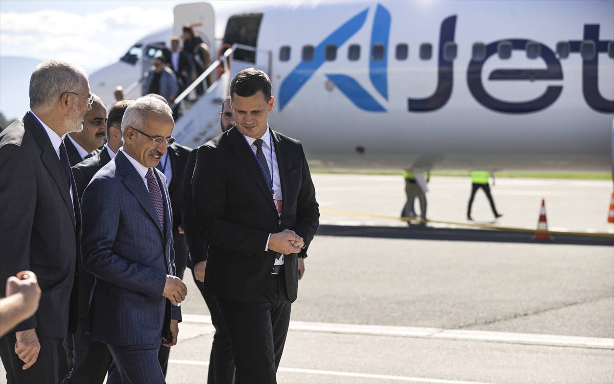 AJet İstanbul ile Bosna Hersek'in Tuzla kenti arasında uçak seferlerine başladı